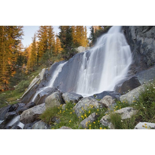 California, Inyo NF Waterfall near Ediza Lake